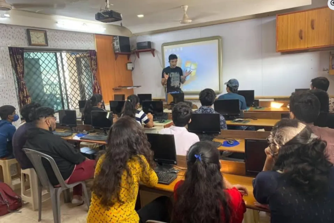 Standard 10 Computer Classes